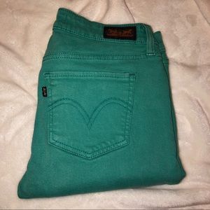 Green Levi’s Size 9M Jegging